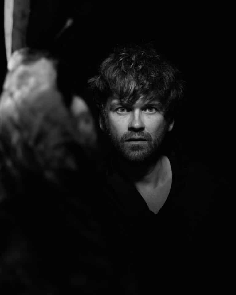 Fyfe Dangerfield (Guillemots) live at Sunbird Records - Bham photo insta ratio crop suggestion